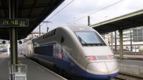 Ve Francii kvůli poruše přenocovalo přes 800 cestujících ve vlacích TGV