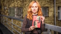 Bylo nás kolem stovky, říká Lucie Strachová, která vyrostla v kutnohorské sektě