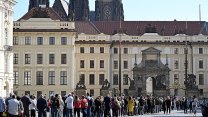 Prahu nejvíc navštěvují Češi, Němci a Američané. Přibývá Izraelců i Číňanů