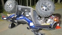 Opilý vojenský policista na Sokolovsku převrátil čtyřkolku, spolujezdec zemřel. Řidiči hrozí 6 let