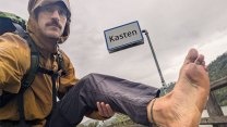 Bez bot kráčel rok v kuse. Prošel celou Evropu