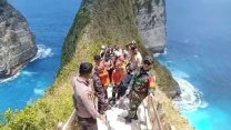 Sešla z vyznačené cesty a zřítila se. Turistce se stalo osudným populární selfie místo na Bali