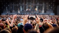 Fotíme, abychom nezapomněli. Jenže mozek si kvůli tomu může některé věci pamatovat hůř
