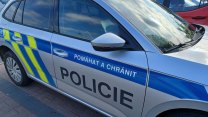 Osmdesátiletý řidič jel po dálnici na Tachovsku pět kilometrů v protisměru