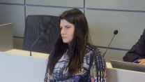 Nechtěla jsem mu ublížit, řekla soudu žena, která bodla partnera do hrudníku. Dostala 10,5 roku