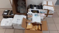 Celníci zadrželi na Zlínsku stovky balíků s léky a anaboliky