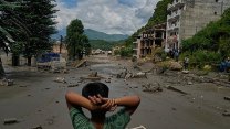 Češi poslali Nepálu na pomoc po ničivých povodních přes 47 milionů korun