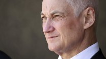 Světlice ruské fregaty těsně minuly dánský vrtulník. Kapitána ministr vyznamenal
