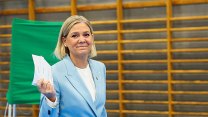 Švédské volby vyhrála středolevá opozice, vládní blok většinu nezíská, tvrdí prognóza
