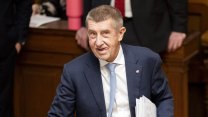 Ty války a ty emise k tomu. Babiš ve videu hovořil o odzbrojení
