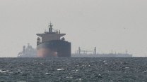 Situace v Hormuzském průlivu je nepřehledná. Čínský tanker bez problémů proplul