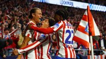 Atlético je v semifinále LM. Barcelona dohrávala v deseti