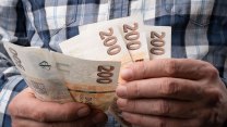 Kvůli chybě úředníků senior z Prahy roky živořil, ČSSZ mu teď musela doplatit 900 tisíc