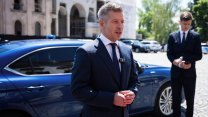 Orbán má na kontě desetkrát méně než Magyar. Alespoň podle majetkového přiznání