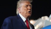 Írán zdržuje, zvažuji údery na elektrárny a mosty, sláva Alláhovi, napsal Trump