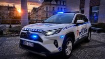 „Vzlétnu jako anděl,“ tvrdil muž, který chtěl skončit ze střechy karlovarské garáže