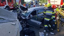 Tříčlenná česká rodina se zranila při nehodě ve Štýrsku. Auto najelo v plné rychlosti do tlumiče nárazů