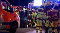Policie v Berlíně ukončila LGBT pochod. Do davu vjelo auto, jeden člověk zemřel