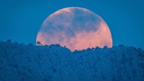 Týdenní horoskop od 27. července: úplněk požehná novým cestám