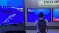 Jako uprostřed oceánu. Obří TV za statisíce proměnili v zážitkovou zónu