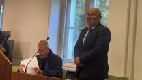 Lékaři při porodu v České Lípě vypadlo miminko na zem. O jeho vině rozhoduje soud