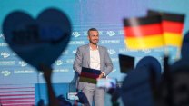AfD chce po volbách jednat se všemi a nabízí kompromisy. Ostatní strany ji odmítají