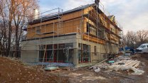 Základová deska rozhoduje o domě. Pár milimetrů může stát statisíce