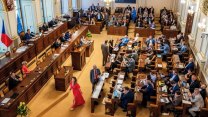Sněmovna opět schválila zákon o státních zaměstnancích