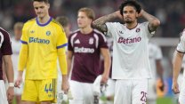 Vládci fotbalu: Je za bídou Sparty radioaktivní tráva? Nepomůže už ani Mourinho