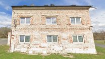 Volební podvod na Chebsku? V neobyvatelné ruině mělo být hlášeno deset voličů