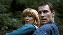 Hororová Týna: Michael Fassbender v Jezeru smrti pocítil na vlastní kůži zkaženou Británii