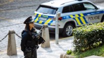 Nezvěstnou ženu našli pobodanou u řeky, policie obvinila muže z vraždy