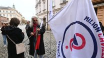 „Ruce pryč od médií.“ Milion chvilek svolává na víkend demonstrace