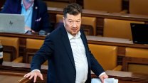 ČT pracuje proti zájmům země a národa, řekl Okamura