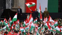 70 let od protikomunistického povstání, Maďarsko si připomíná krvavě potlačenou revoluci