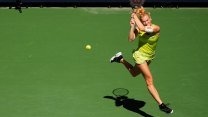 Siniaková zabojuje o šestý titul ve dvouhře, Bouzková do finále neprošla