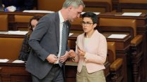Piráti i ODS byli v minulosti pro zrušení koncesionářských poplatků